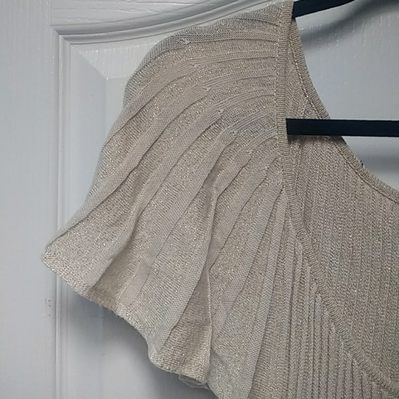 Vintage Shimmery pleated ivory flutter sleeve dress - Picture 5 of 7